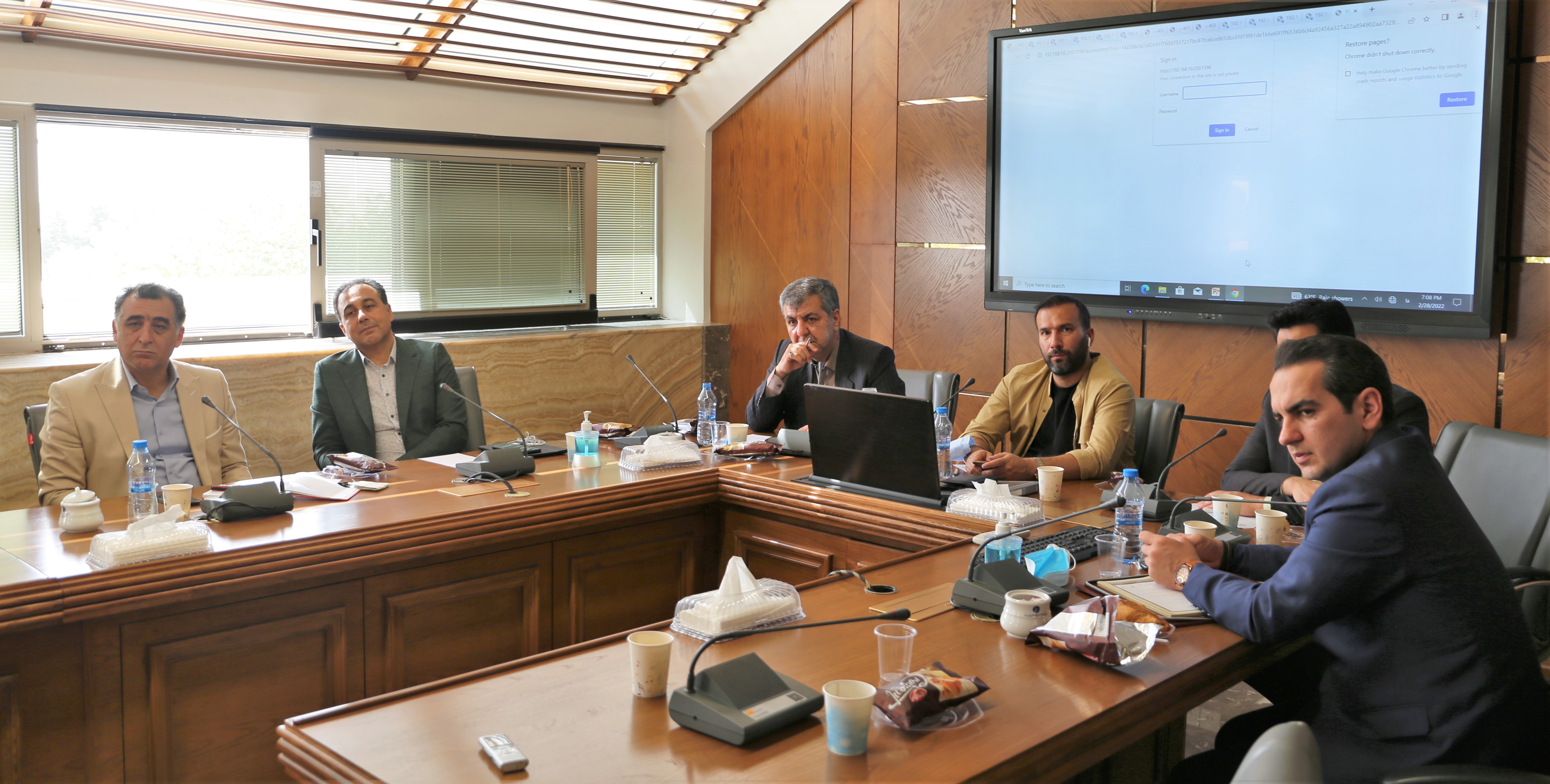در جلسه کمیسیون خدمات فنی، مهندسی و عمران اتاق مشهد تصمیم‌گیری شد؛ تشکیل کمیته‌ای مشترک به‌منظور حمایت از شرکت‌های دانش‌بنیان